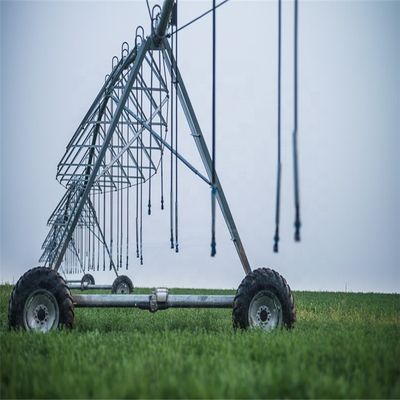2000 KG 농업 스프링클러 장비 및 성능을위한 중앙 회전 관개 시스템