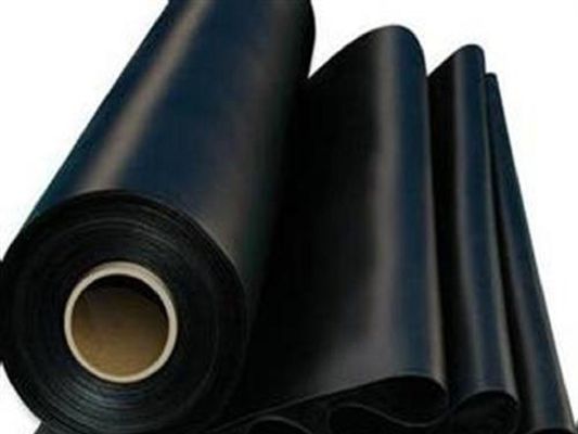 매립지 호수 및 터널 건설을 위한 부드러운 표면 HDPE 지오 멘브라인 50m-200m 화학 물질에 저항