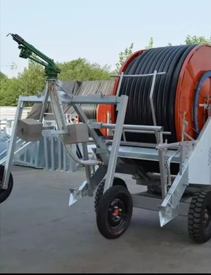 조절 가능한 스프레이 농업 Hose Reel 관개 시스템 첨단 기술과 트러스로 다재다능한 관개 솔루션