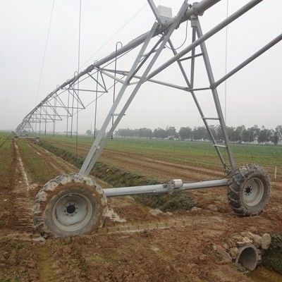 센터 피보트 관개 원자 / 피보트 관개 시스템 650 KG 관개 타이어 지름 90 인치 2024